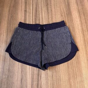 Athleta Linen Shorts Size 2 Blue Striped Beach Travel Summer
